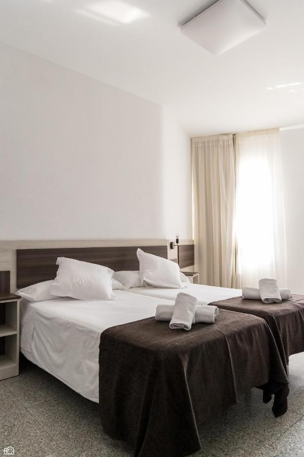 Meson Hostal La Cabana Medellin Bagian luar foto