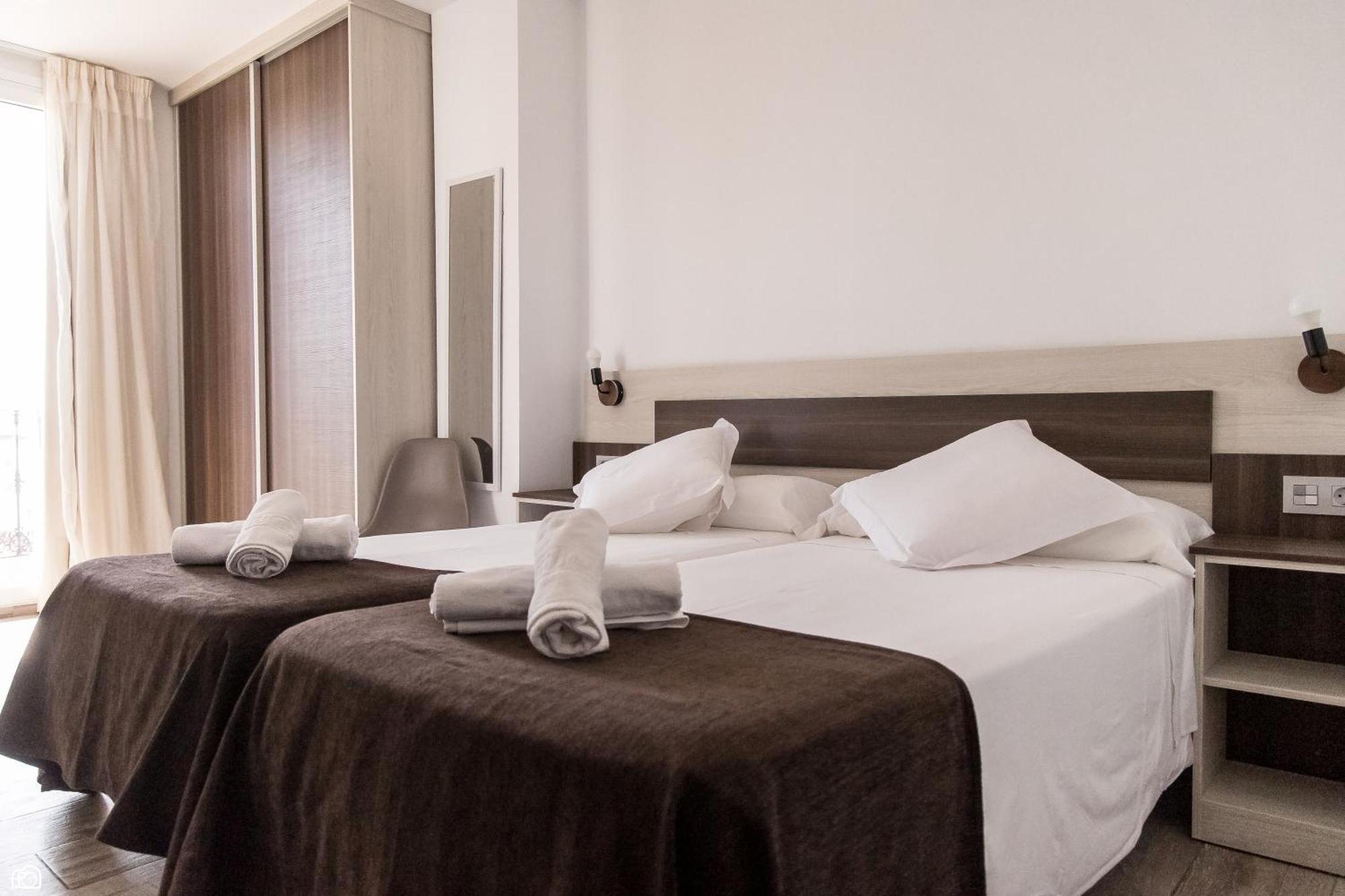 Meson Hostal La Cabana Medellin Bagian luar foto