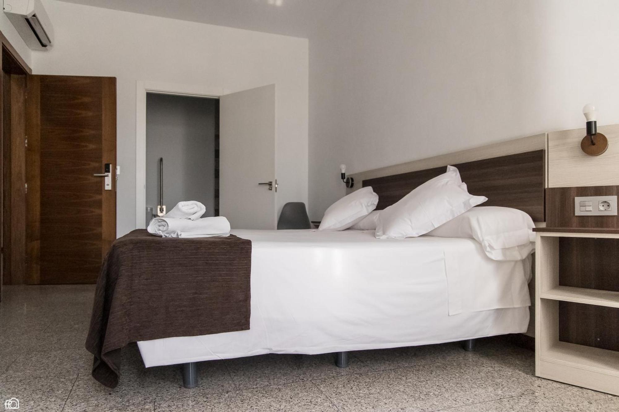 Meson Hostal La Cabana Medellin Bagian luar foto