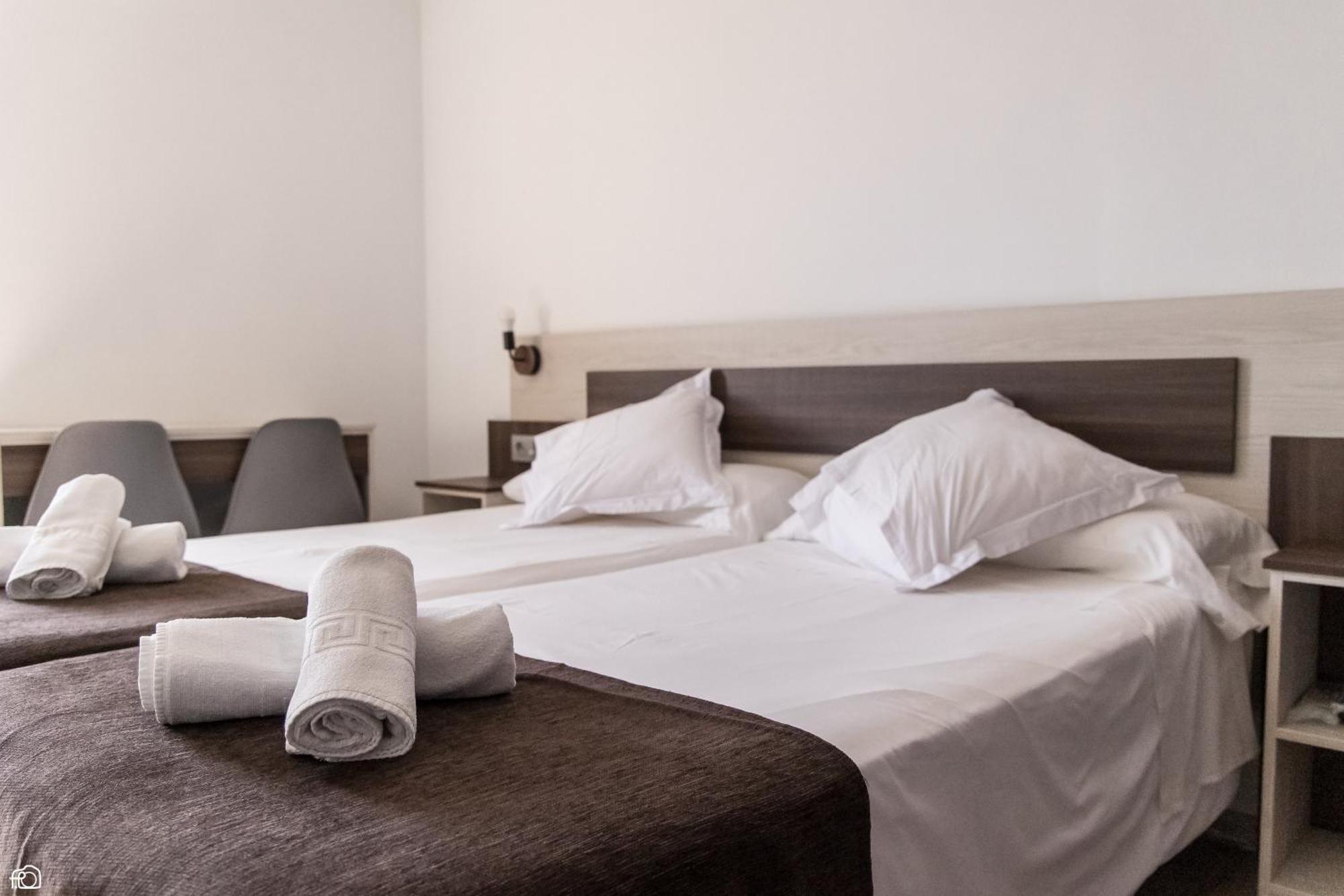 Meson Hostal La Cabana Medellin Bagian luar foto