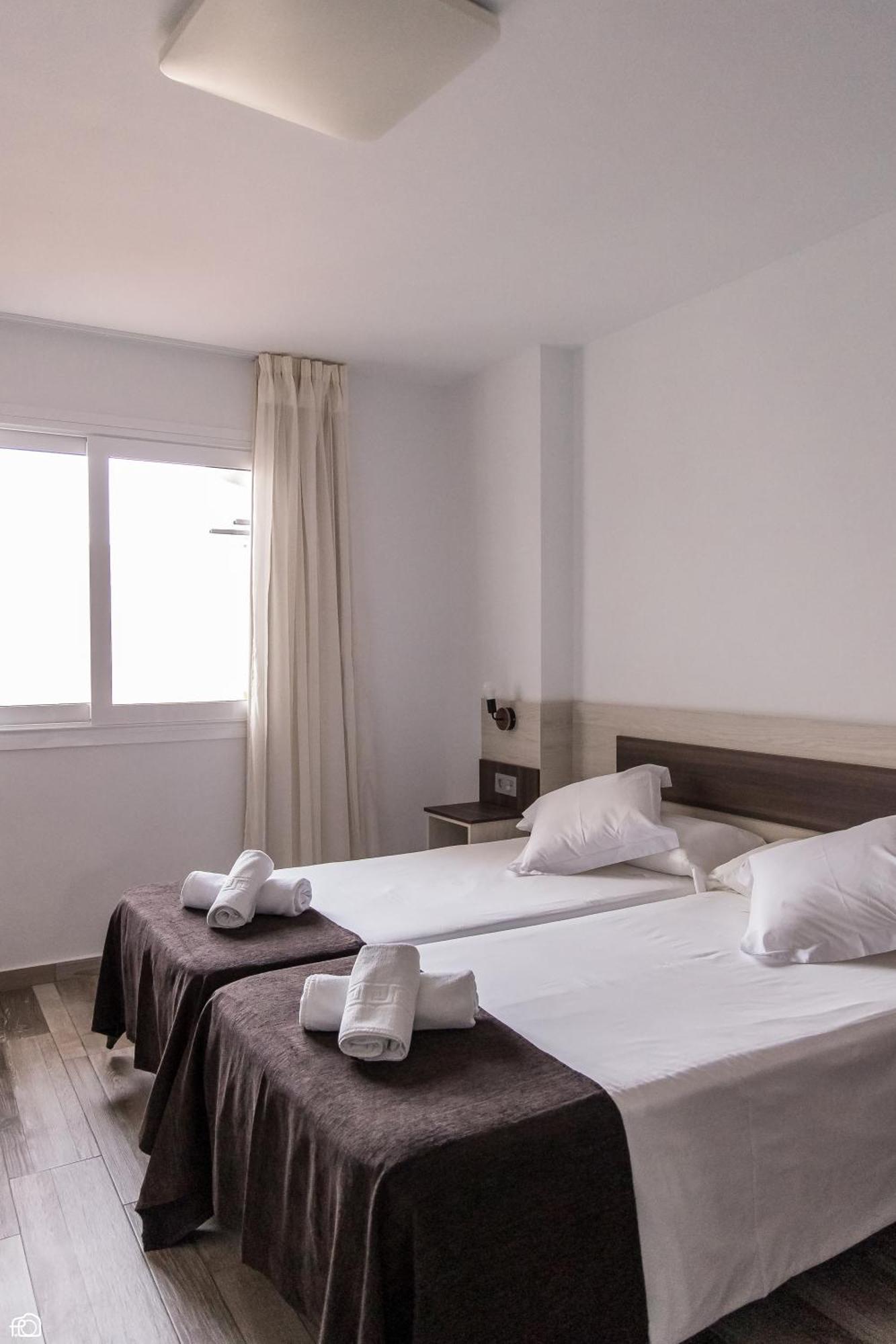 Meson Hostal La Cabana Medellin Bagian luar foto