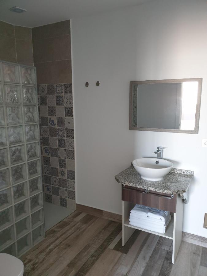 Meson Hostal La Cabana Medellin Bagian luar foto